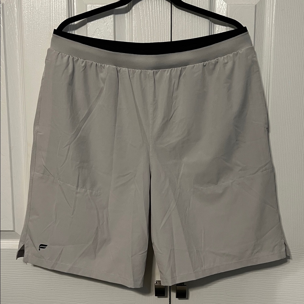 EUC Fabletics Men’s Light Gray Fundamental II 9 Inch Athletic Shorts